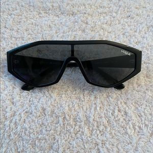 gigi hadid x vogue sunglasses